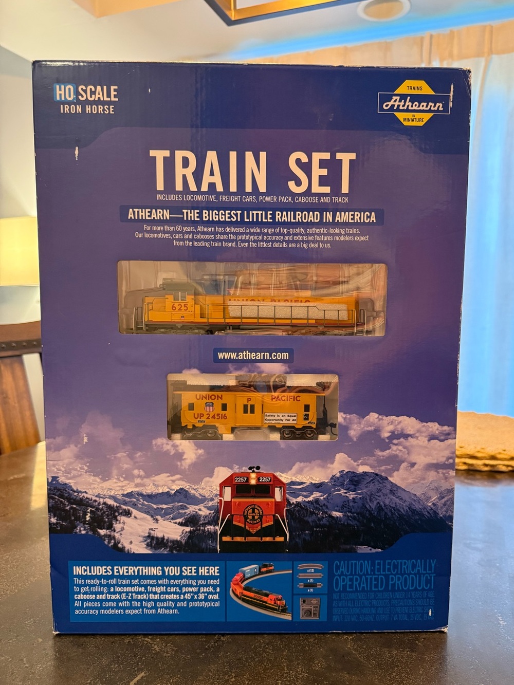 HO Scale Athearn Union Pacific Iron Horse Train Set